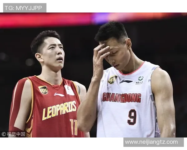 伯顿与布拉德福的激烈对决谁能在赛场上笑到最后 伯顿与布拉德福的激烈对决谁能在赛场上笑到最后