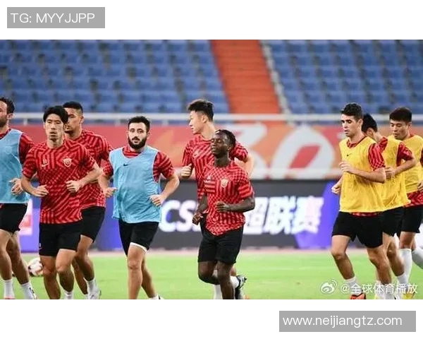 足球焦点：武汉足球队的灵活性探讨